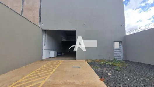 Galpão/Depósito/Armazém para alugar, 290m² no Morumbi, Uberlândia
