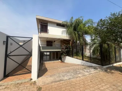 Casa com 4 Quartos à venda, 326m² no Parque Jardim Europa, Bauru