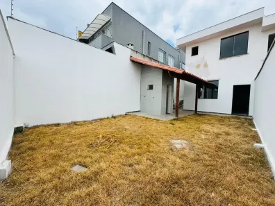 Casa com 3 Quartos à venda, 180m² no Portal do Sol, Lagoa Santa