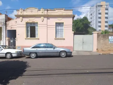 Casa com 2 Quartos à venda, 175m² no Centro, Araraquara