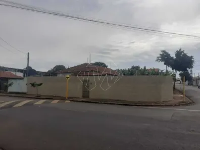 Casa com 3 Quartos à venda, 143m² no Jardim Brasil (Vila Xavier), Araraquara