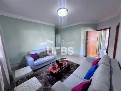 Casa com 4 Quartos à venda, 350m² no Jardim Ana Lúcia, Goiânia