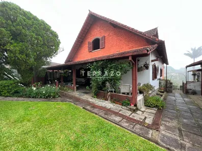 Casa com 3 Quartos à venda, 290m² no Alto, Teresópolis