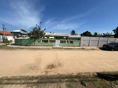 Casa com 4 Quartos à venda, 195m² no Coqueiral, Araruama