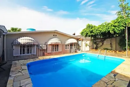 Casa com 3 Quartos à venda, 182m² no Jardim Sabará, Porto Alegre
