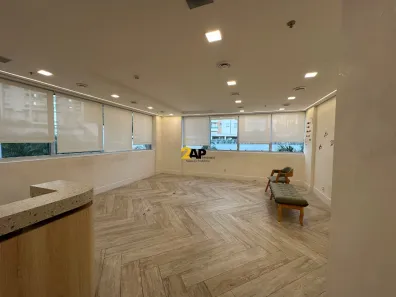 Sala Comercial à venda, 76m² no Vila Andrade, São Paulo