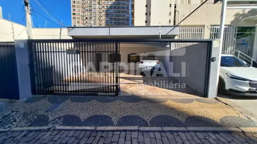 Imóvel Comercial com 1 Quarto para alugar, 214m² no Cambuí, Campinas