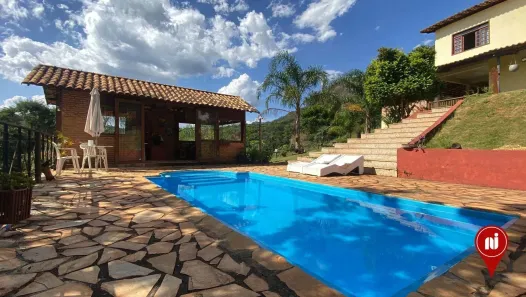 Casa com 10 Quartos para alugar, 550m² no , Brumadinho
