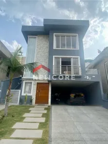 Casa de Condomínio com 3 Quartos à venda, 200m² no Suru, Santana de Parnaíba