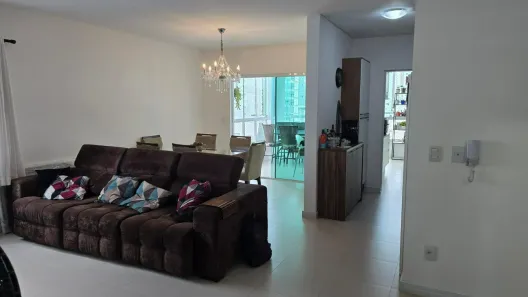 Apartamento com 2 Quartos à venda, 100m² no Pioneiros, Balneário Camboriú
