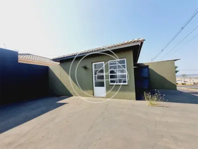 Imóvel Comercial com 2 Quartos para alugar, 10m² no Centro, Marília