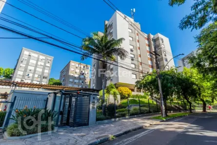 Apartamento com 2 Quartos à venda, 70m² no Passo da Areia, Porto Alegre