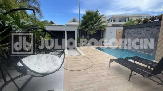 Casa de Condomínio com 4 Quartos à venda, 380m² no Recreio dos Bandeirantes, Rio de Janeiro