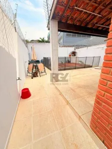Casa com 4 Quartos à venda, 190m² no Vila Mathias, Santos
