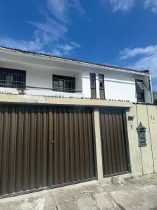 Casa com 6 Quartos para venda ou aluguel, 342m² no Espinheiro, Recife