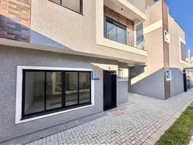 Sobrado com 3 Quartos à venda, 158m² no Xaxim, Curitiba