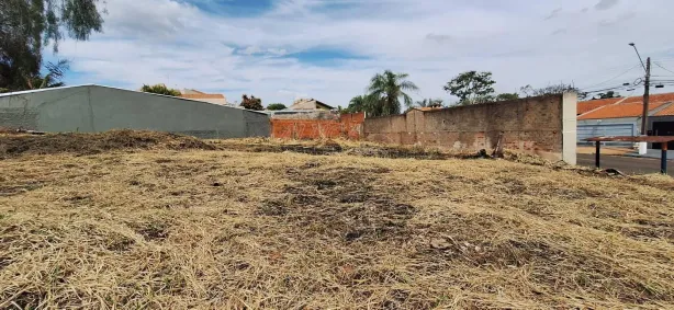 Lote/Terreno à venda, 373m² no Monte Carlo, Londrina