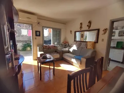 Casa com 2 Quartos à venda, 70m² no Porto, Pelotas