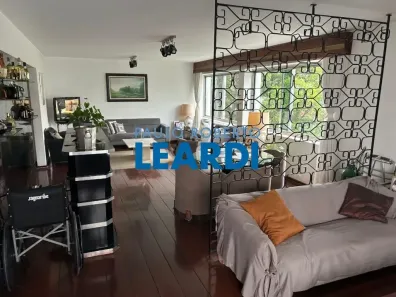 Apartamento com 3 Quartos à venda, 182m² no Vila Nova Conceição, São Paulo