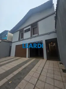 Casa com 3 Quartos para alugar, 300m² no Vila Valparaíso, Santo André