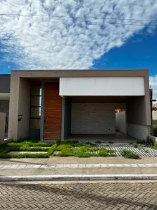 Casa de Condomínio com 3 Quartos para alugar, 150m² no Canafístula, Arapiraca