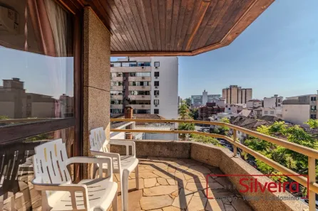 Apartamento com 3 Quartos para venda ou aluguel, 136m² no Moinhos de Vento, Porto Alegre