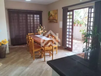 Fazenda/Sítio com 2 Quartos à venda, 180m² no Loteamento Fontes e Bosques Alam Grei, Rio Claro