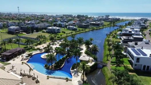 Lote/Terreno à venda, 500m² no Torres, Torres
