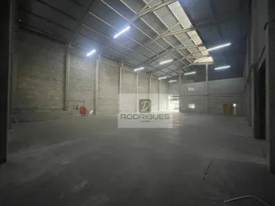 Galpão/Depósito/Armazém para alugar, 1000m² no Taboão, São Bernardo do Campo
