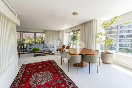 Apartamento com 3 Quartos à venda, 243m² no Mont Serrat, Porto Alegre