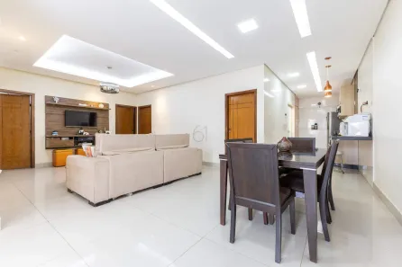 Casa com 4 Quartos à venda, 200m² no Setor Habitacional Arniqueira, Brasília
