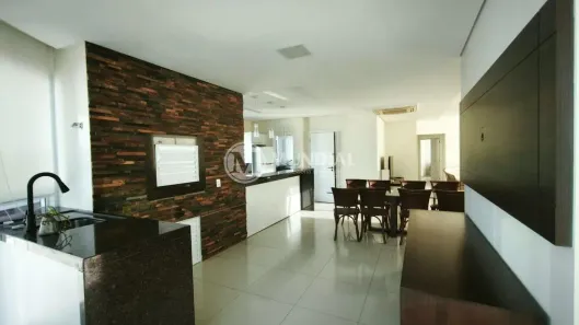 Apartamento com 3 Quartos para alugar, 137m² no Centro, Balneário Camboriú