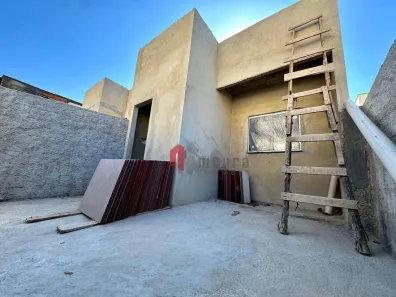 Casa com 2 Quartos à venda, 77m² no Santos Dumont, Juiz de Fora
