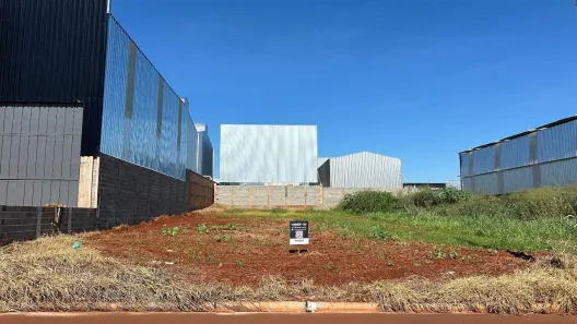 Galpão/Depósito/Armazém à venda, 695m² no Vila Industrial, Sertãozinho