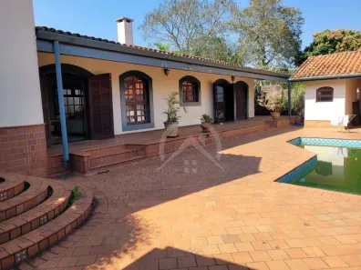Fazenda/Sítio com 3 Quartos à venda, 415m² no Recanto Amapola, Bragança Paulista