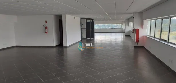 Sala Comercial para alugar, 332m² no Distrito Industrial Alfredo Relo, Itatiba