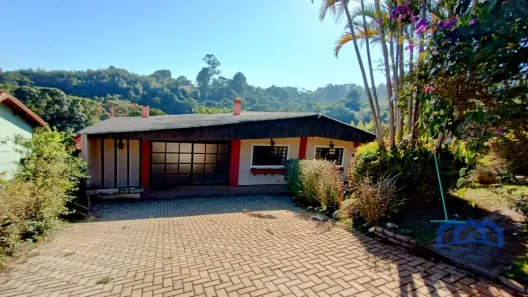 Fazenda/Sítio com 3 Quartos à venda, 2800m² no , Mairinque