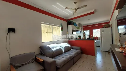 Casa com 3 Quartos à venda, 144m² no Jardim Holanda, Uberlândia