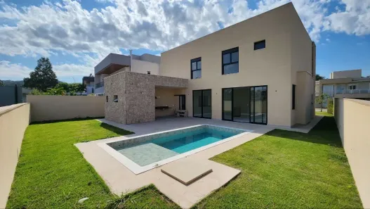 Casa de Condomínio com 4 Quartos à venda, 360m² no Granja Viana, Carapicuíba