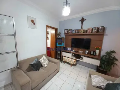 Casa com 5 Quartos à venda, 120m² no Jardim Itacolomi, São Paulo