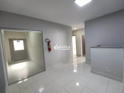 Ponto Comercial para alugar, 230m² no Martins, Uberlândia