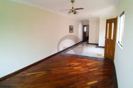 Sobrado com 3 Quartos à venda, 170m² no Cidade São Francisco, São Paulo