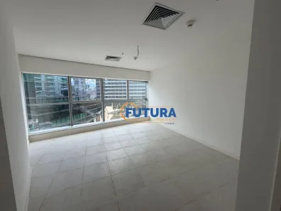 Sala Comercial à venda, 26m² no Asa Norte, Brasília