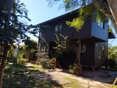 Casa com 2 Quartos para alugar, 85m² no Rio Tavares, Florianópolis