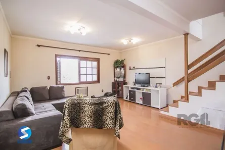 Casa com 2 Quartos à venda, 264m² no Partenon, Porto Alegre