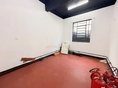 Sala Comercial para alugar, 15m² no Gonzaga, Santos