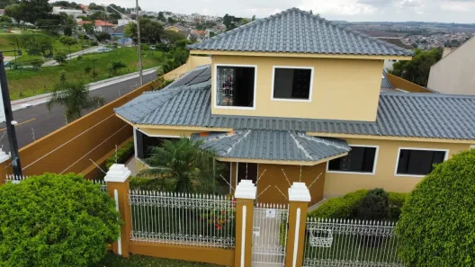 Casa com 3 Quartos à venda, 328m² no Jardim Carvalho, Ponta Grossa
