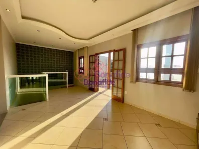 Casa com 3 Quartos à venda, 216m² no Jardim Copacabana, Jundiaí