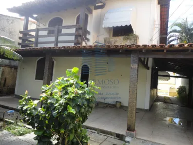 Casa com 5 Quartos à venda, 360m² no Piratininga, Niterói