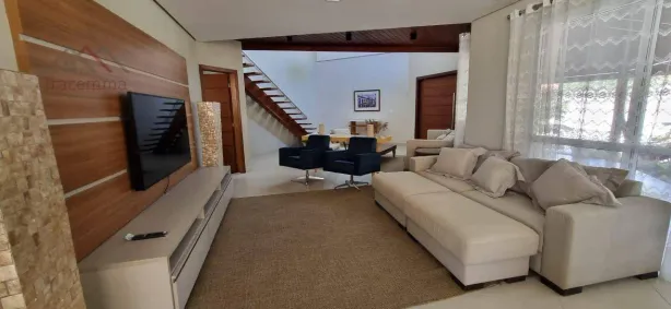 Casa de Condomínio com 3 Quartos para alugar, 200m² no Jardim Carolina, Ubatuba
